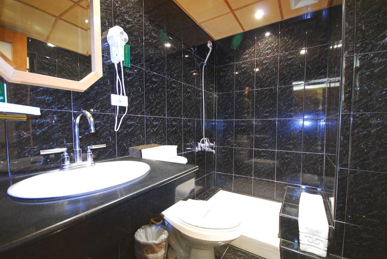 Karo Hotel Гаосюн Екстер'єр фото